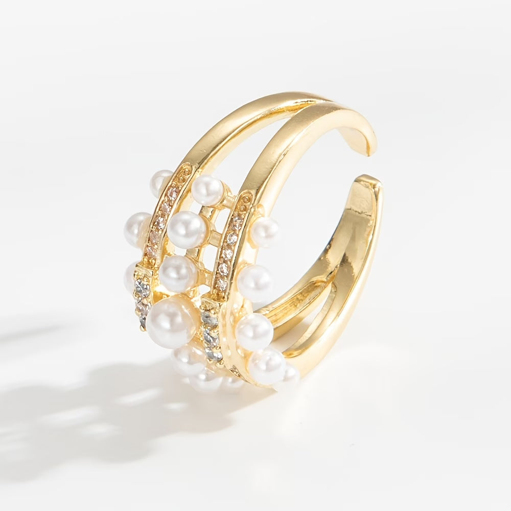 Ring displayed on a jewellery stand