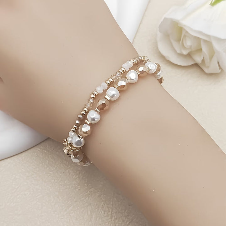 Detail of the clasps and bead spacing