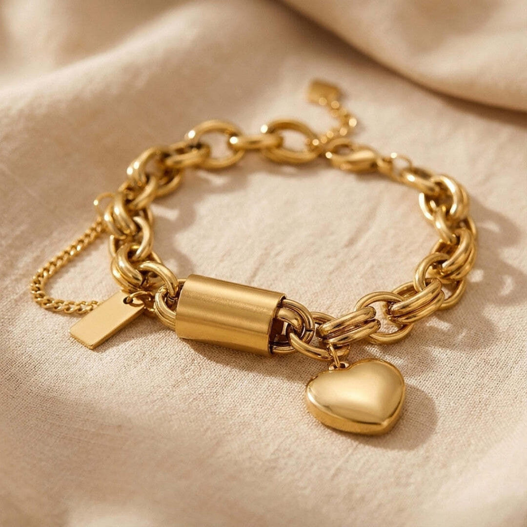 Main shot of the golden heart chunky link bracelet