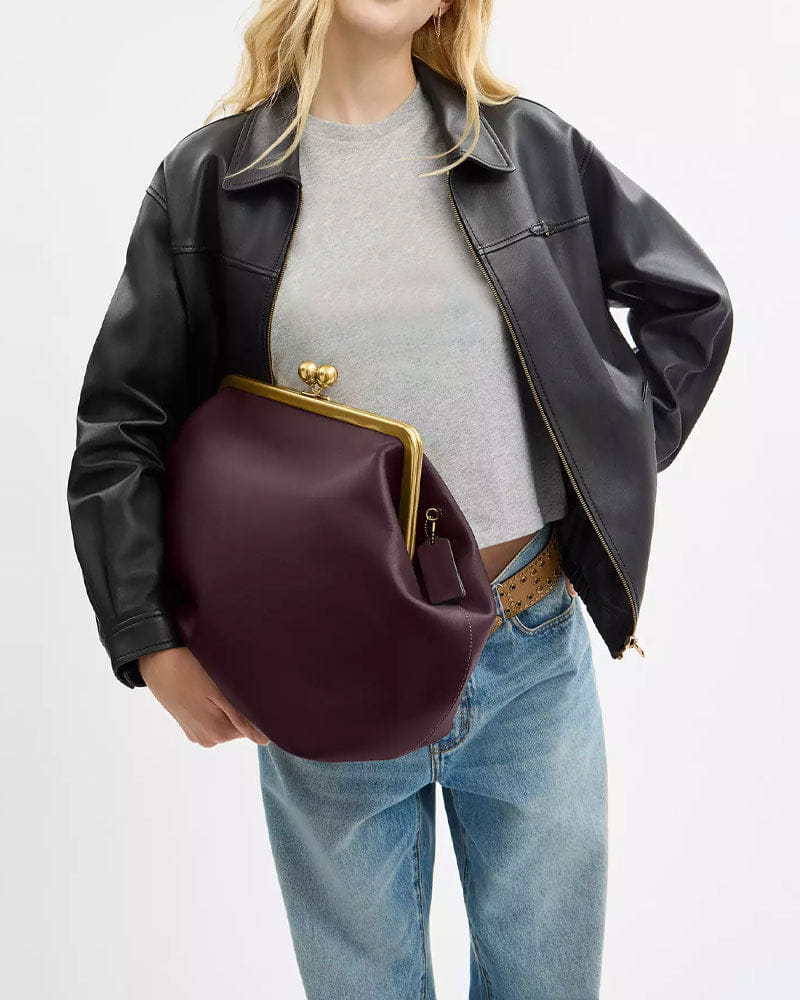Women's Gallery Weekend Sculptural Leather Kisslock Bag