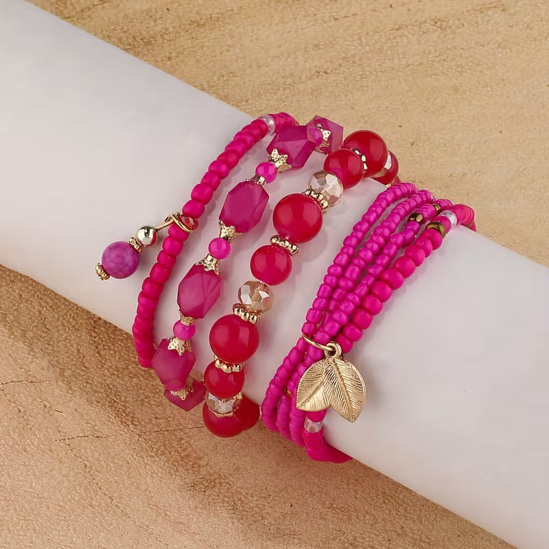 Detail of the clasps and pearl strands