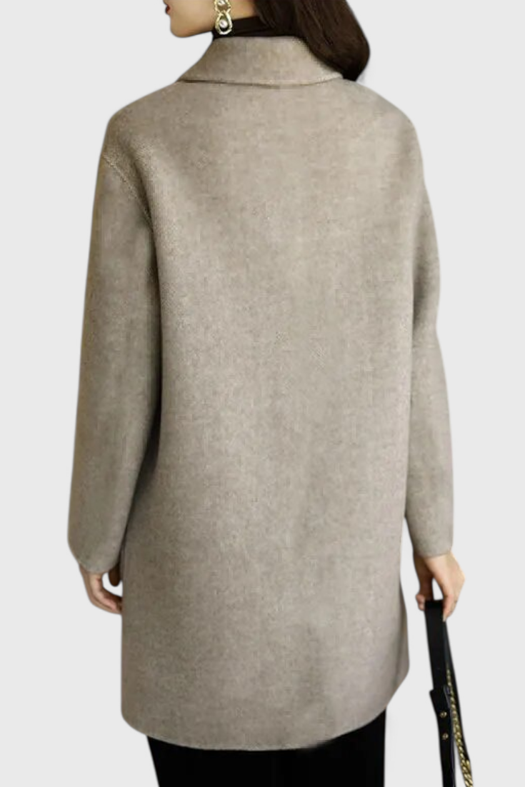 Aveline wool coat double-breasted side profile model