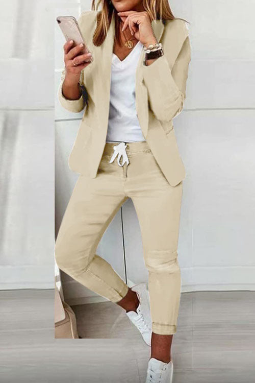 Women's tailored comfort outfit – full body