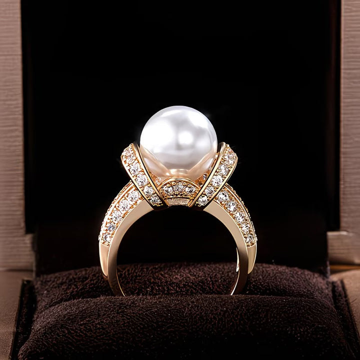 Model wearing the crown pearl ring