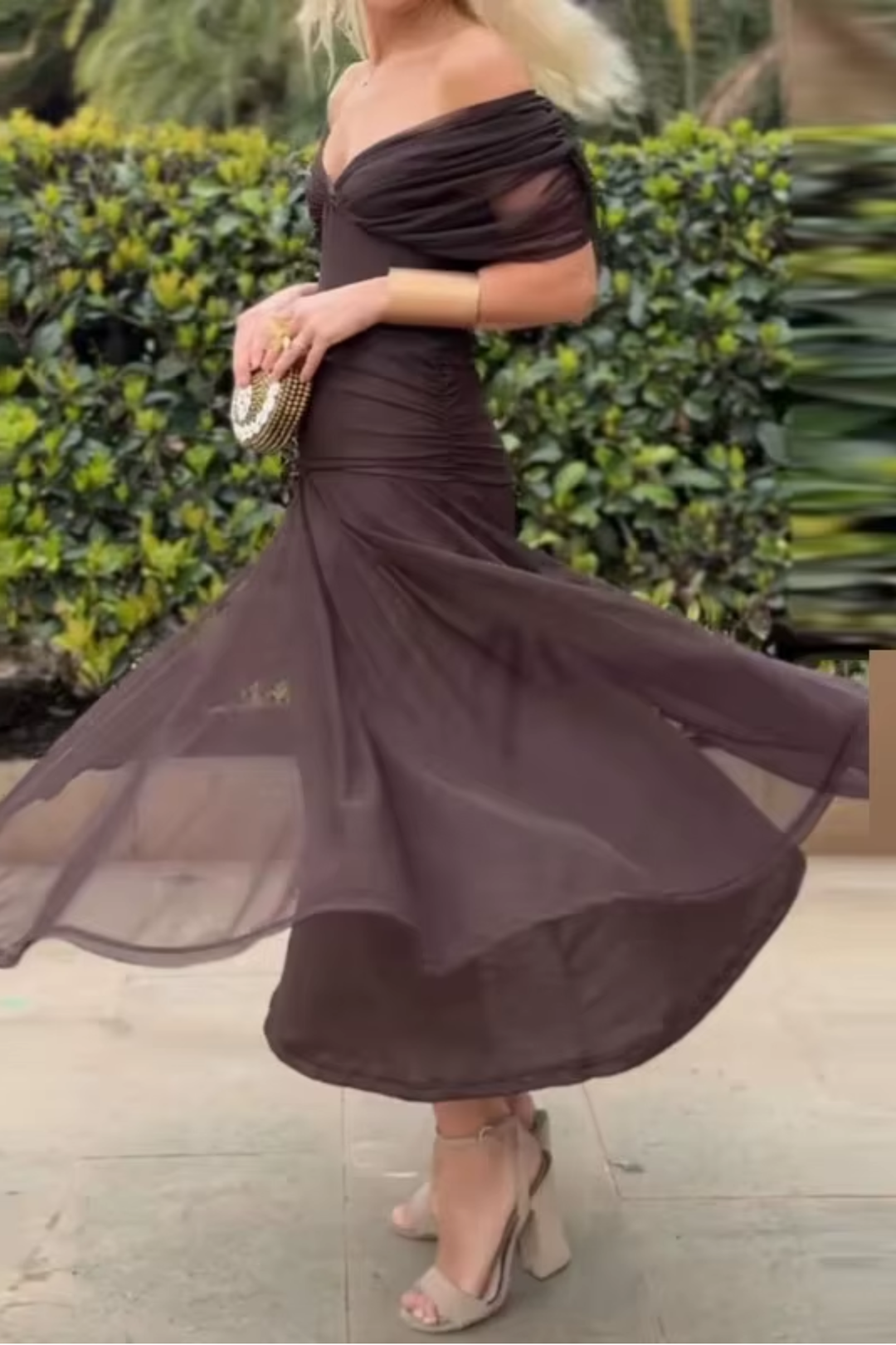lorenza maxi dress Share Lorenza Maxi Dress by Superdown