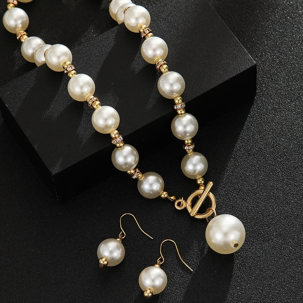 Close-up of the bold pearl beads on the chunky necklace