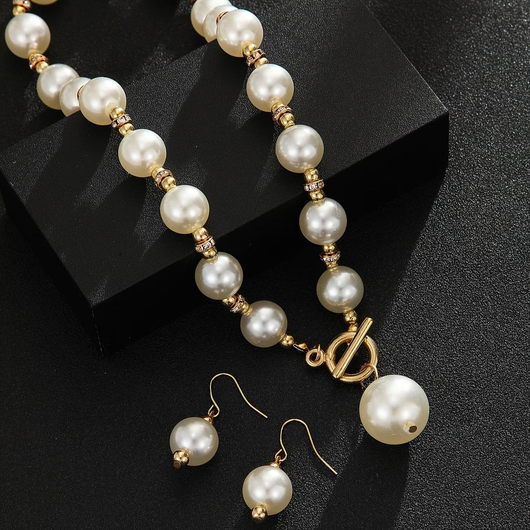 Close-up of the bold pearl beads on the chunky necklace