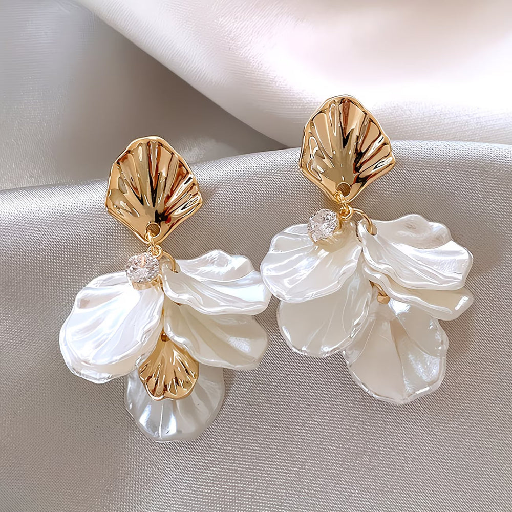 Close-up of the frosted petal setting on the earrings