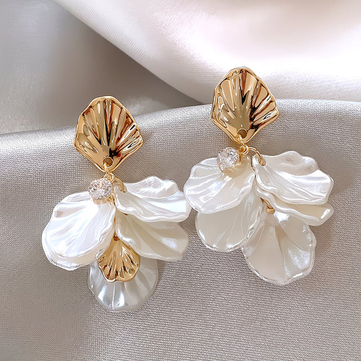 Close-up of the frosted petal setting on the earrings