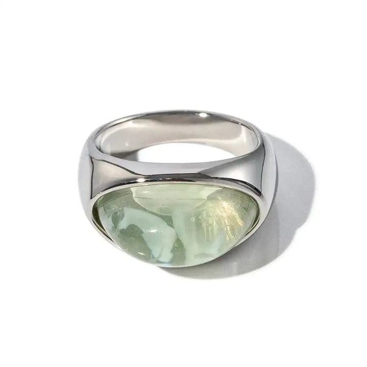 Top-down view of the natural stone ring