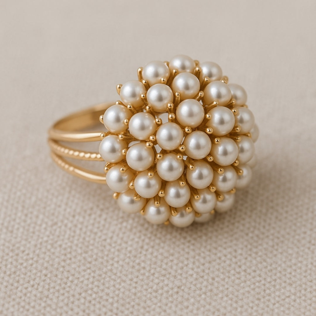 Model wearing the inlaid pearl gold ring