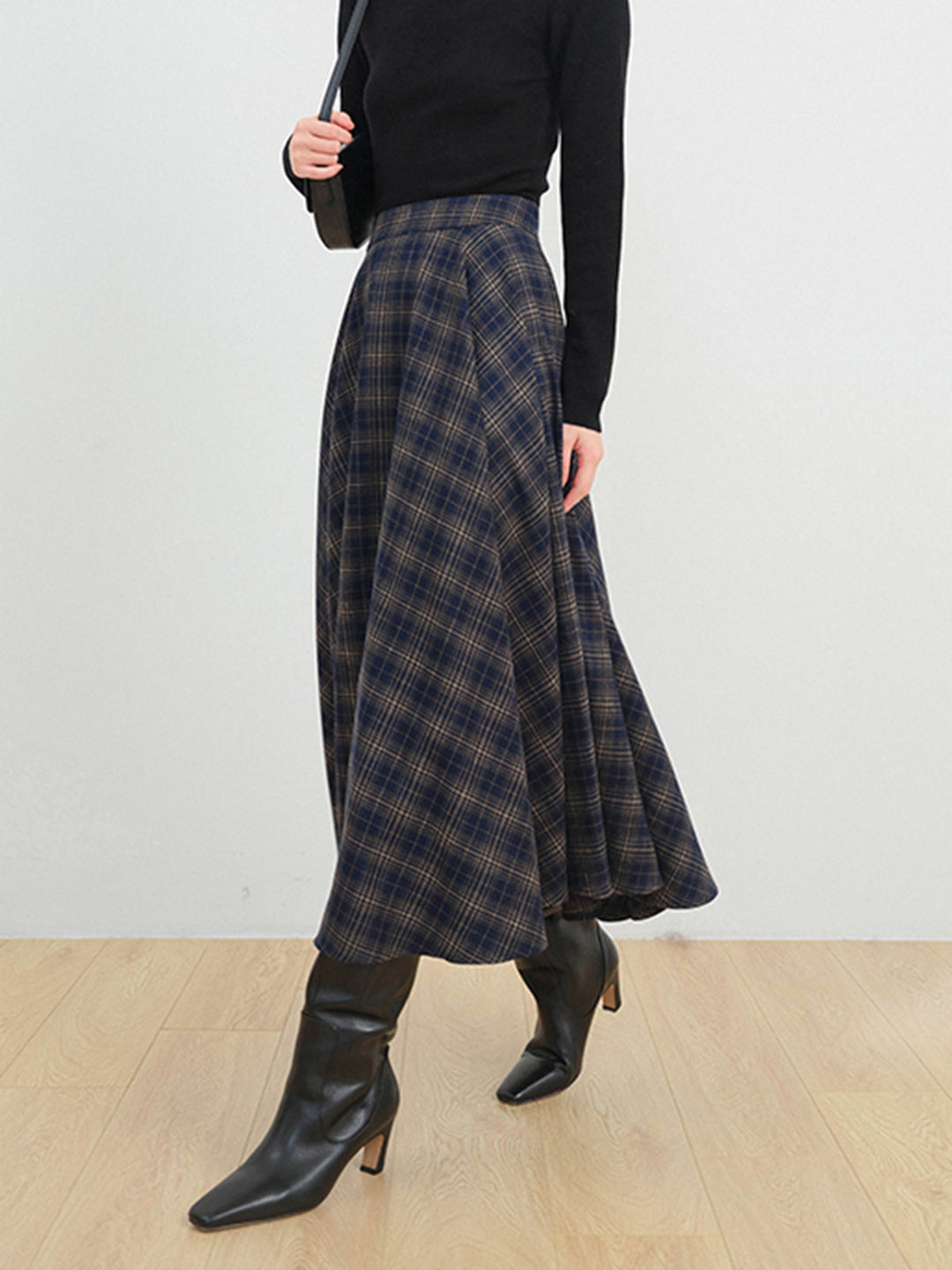 Keep In Check Long Skirt - women's skirt, detail close-up