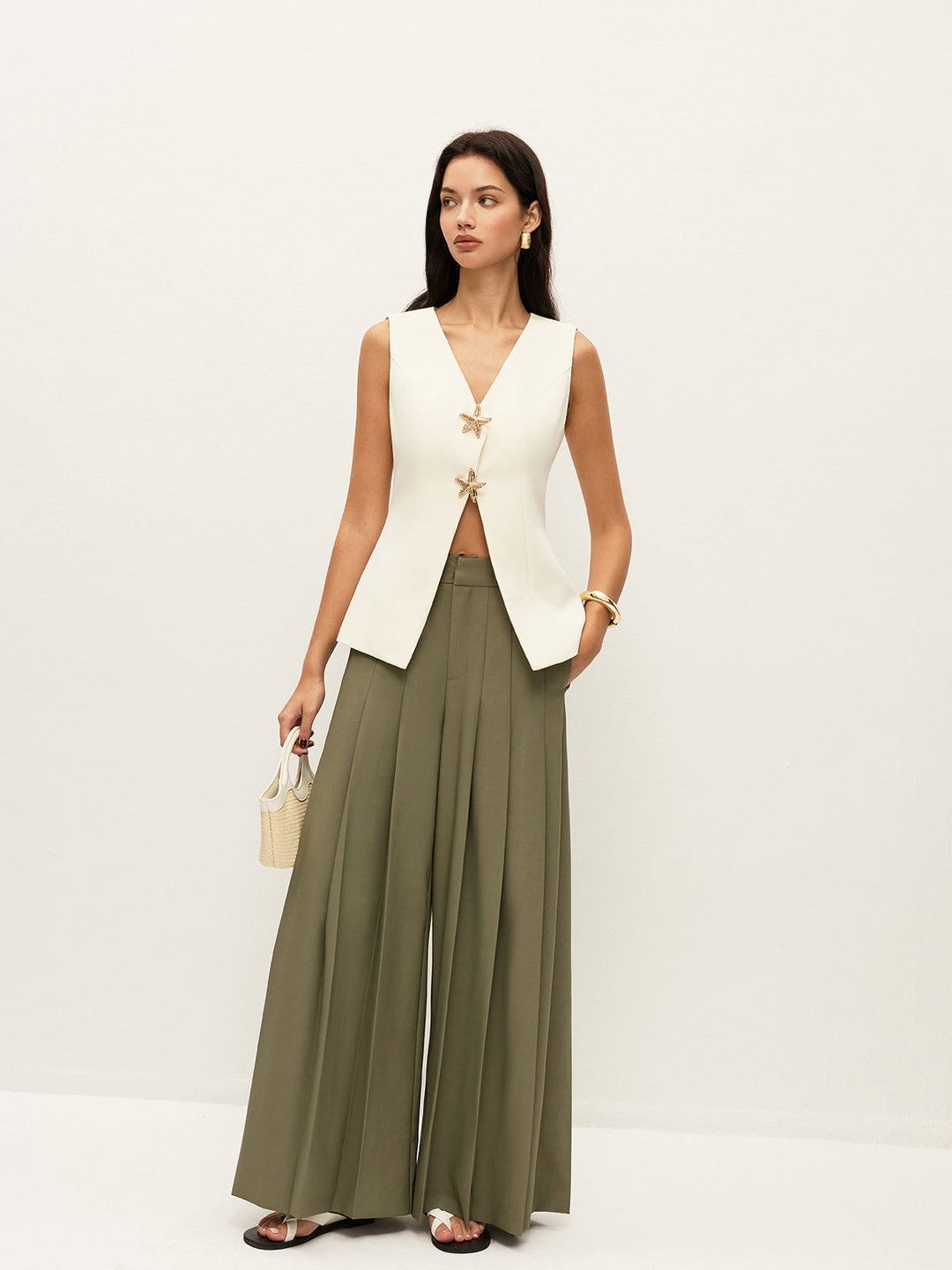 Starfish Metal Detail V-Neck Sleeveless Vest