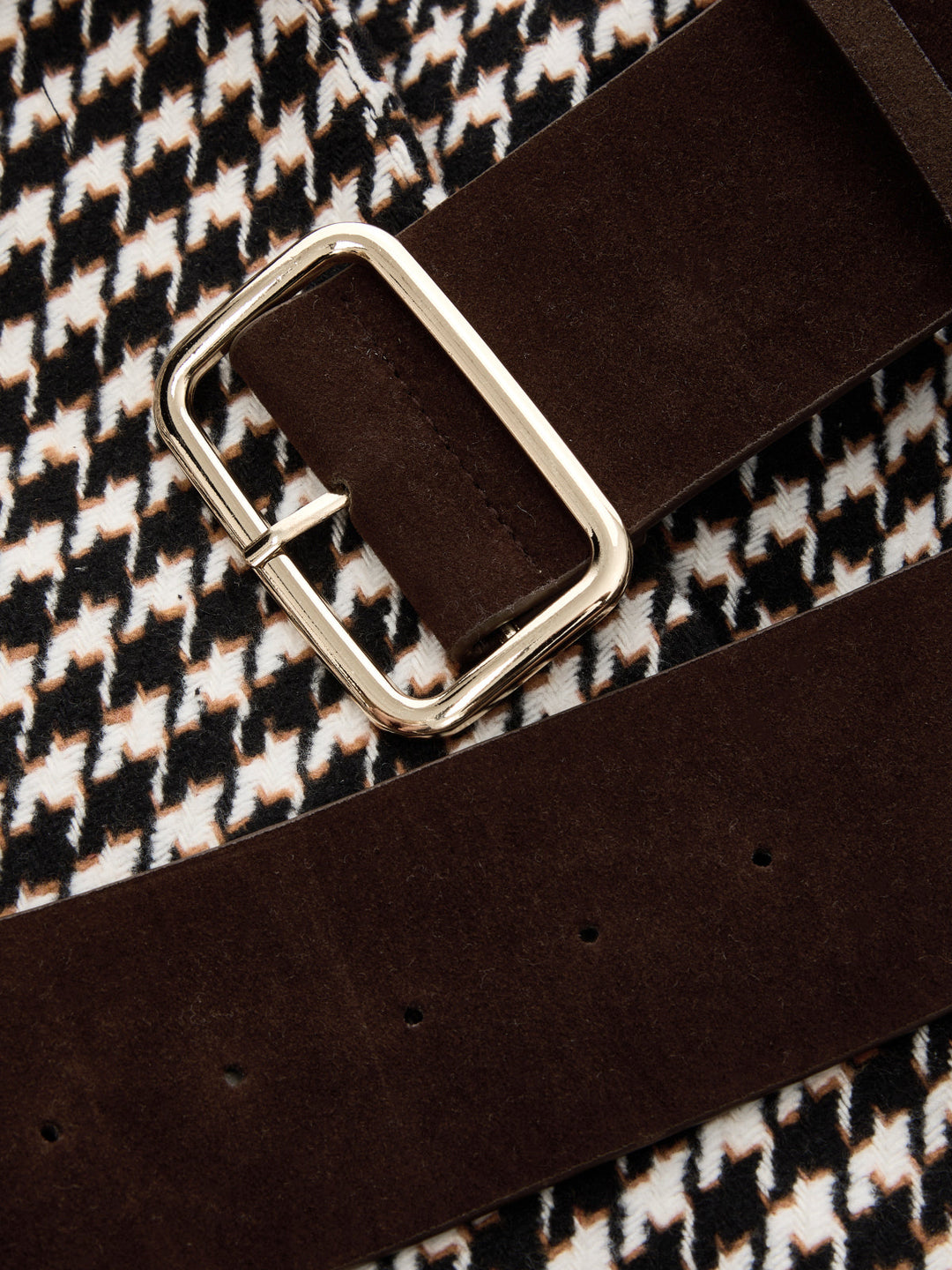 Wide Belt Houndstooth Blazer