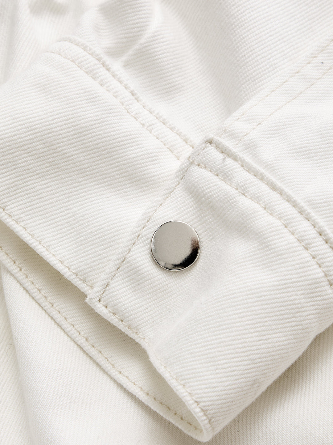 Cinched‑Waist Multi‑Pocket Denim Jacket