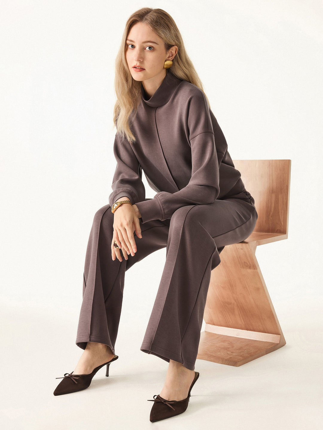 2Pcs Set Mockneck Pullover Shirt & Mid Rise Straight Leg Pants with Pockets