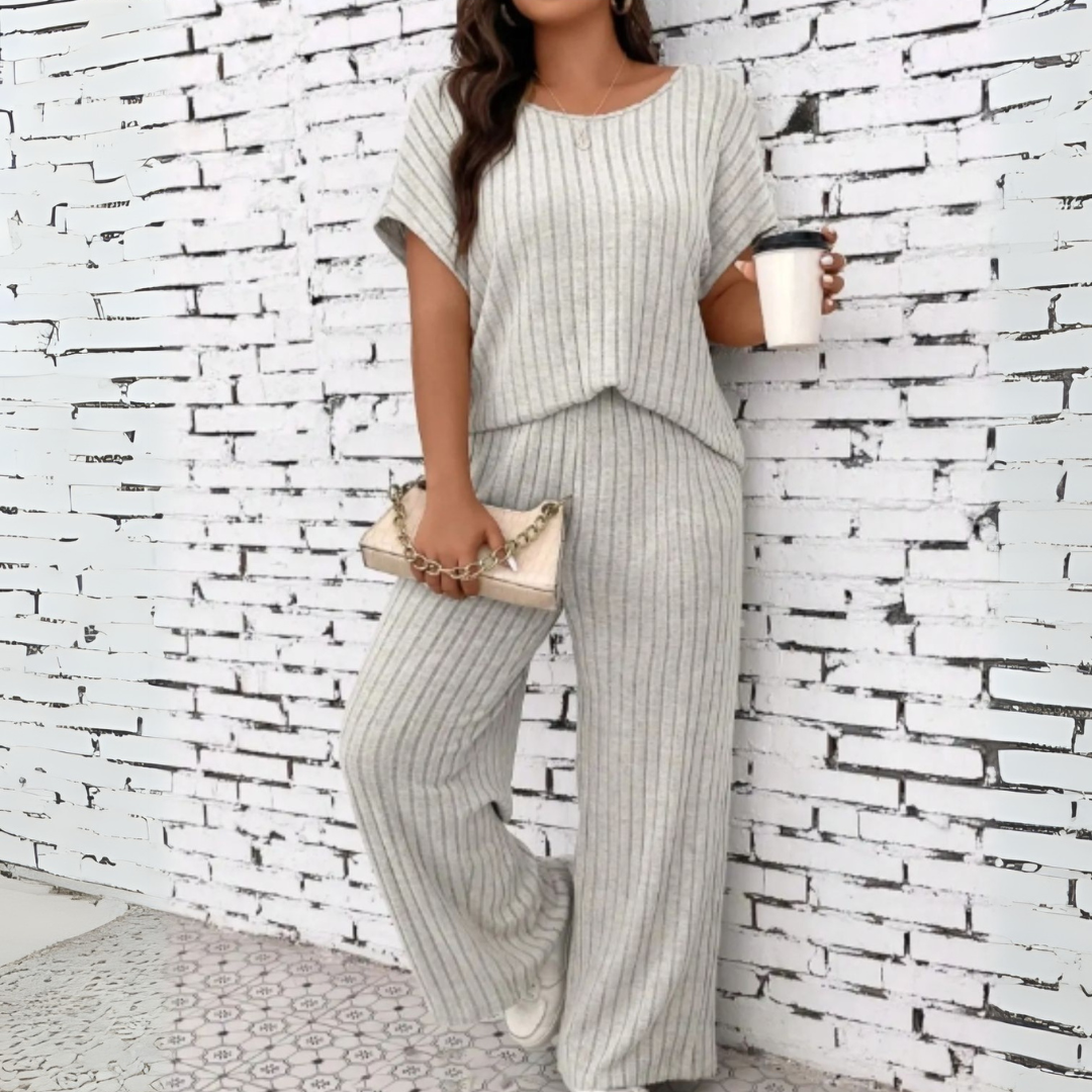 Wauna Two-Piece Set — side view