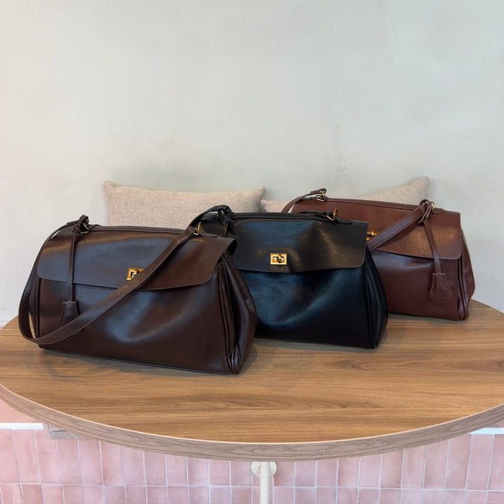ARIA | Vintage Bag — women's bag, three-quarter angle