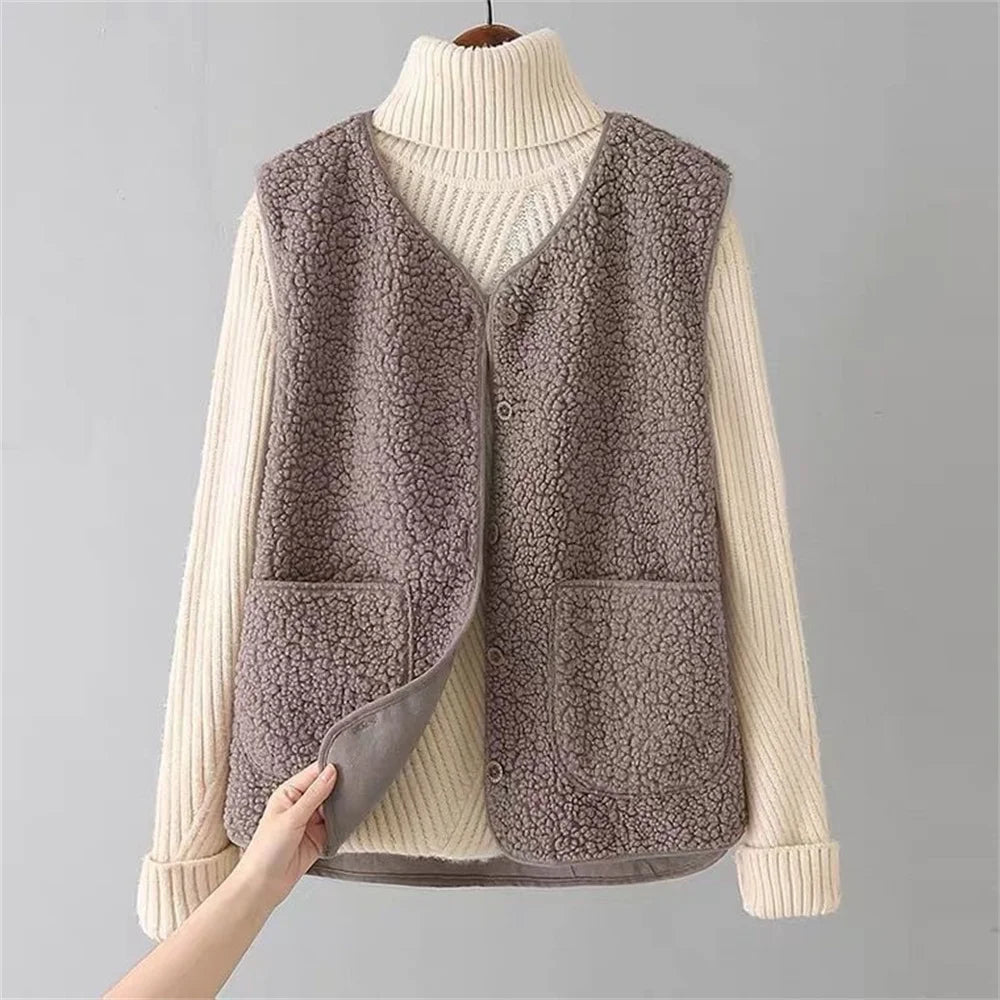 Layla Elegant Vest — lifestyle shot