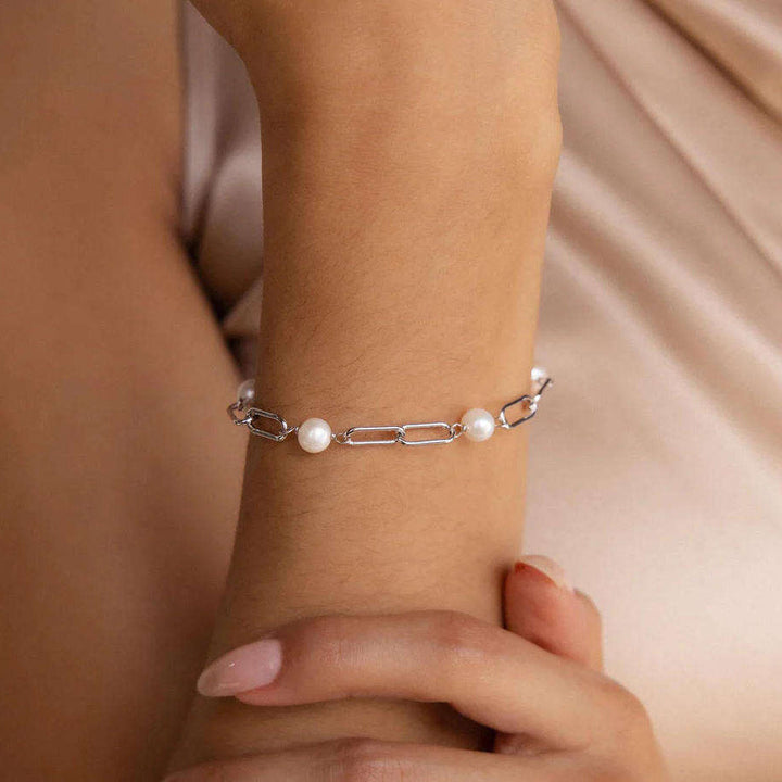 Bracelet laid flat to show its full length