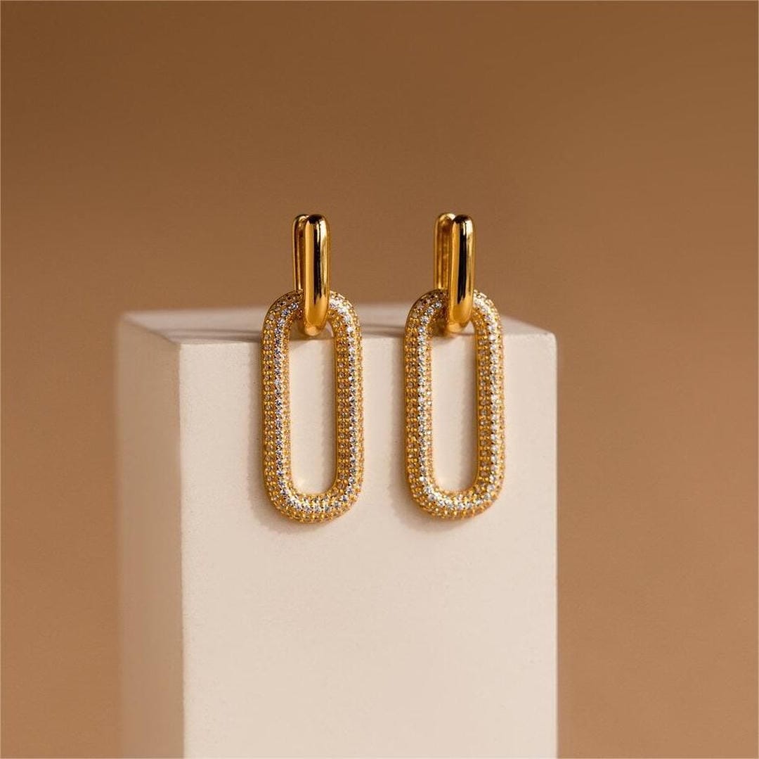 Main shot of the retro rhinestone geometric hoop earrings