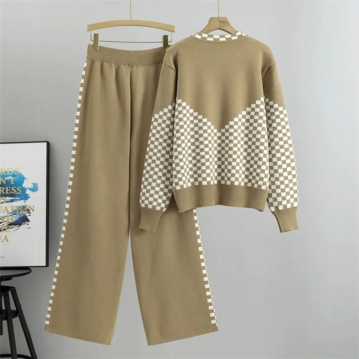 Avery Pullover Pajamas Lounge Set — detail view