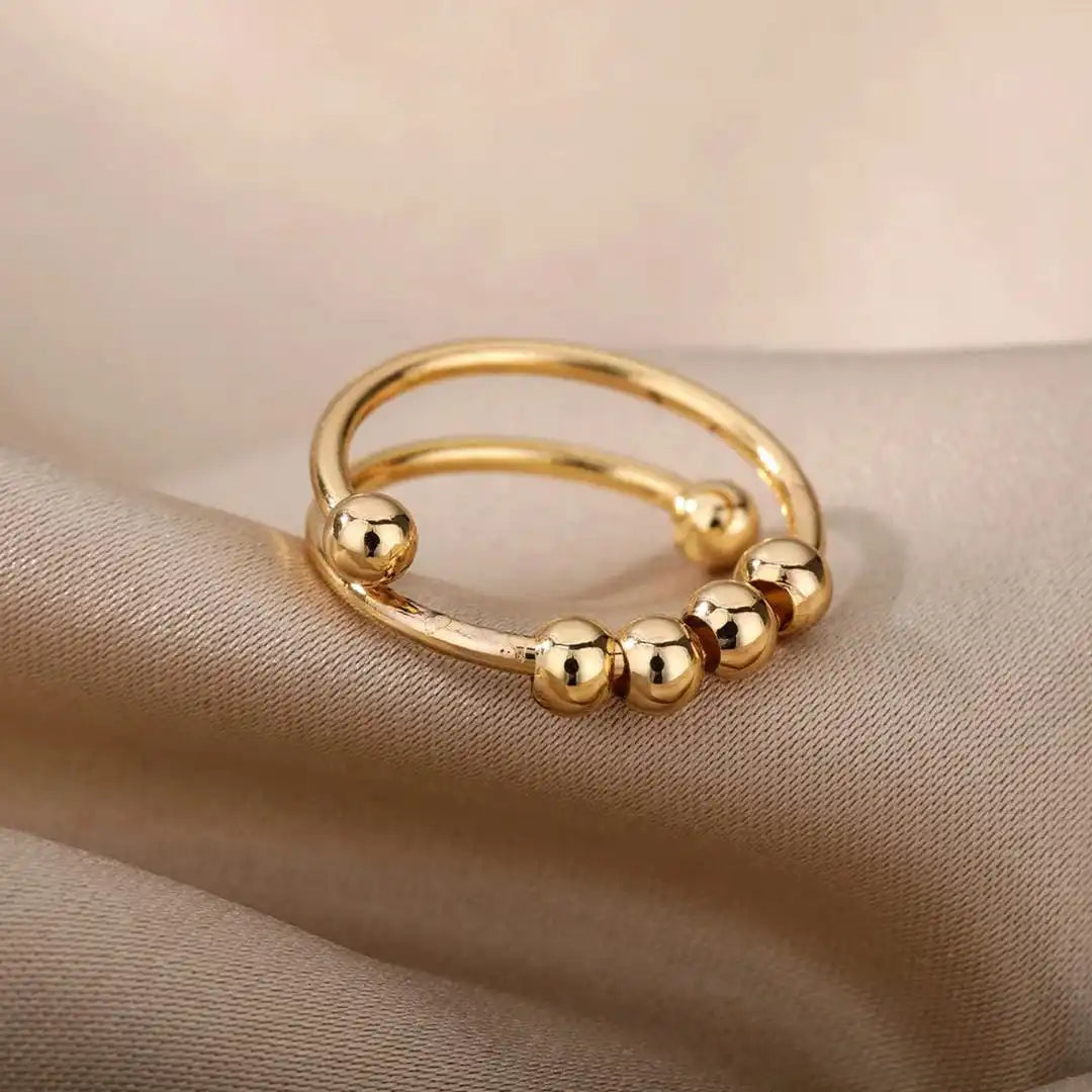 Ring displayed on a jewellery stand