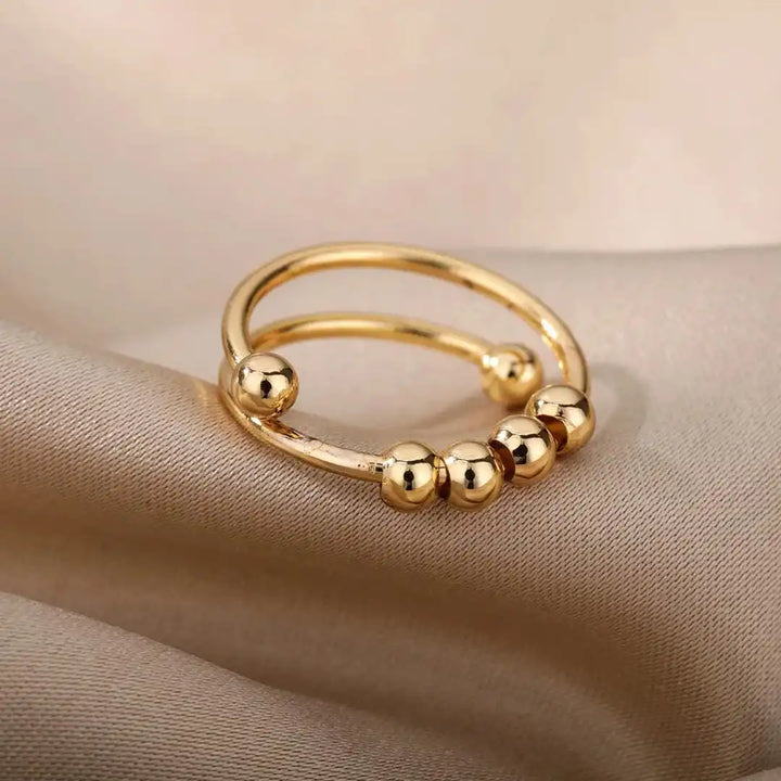 Ring displayed on a jewellery stand
