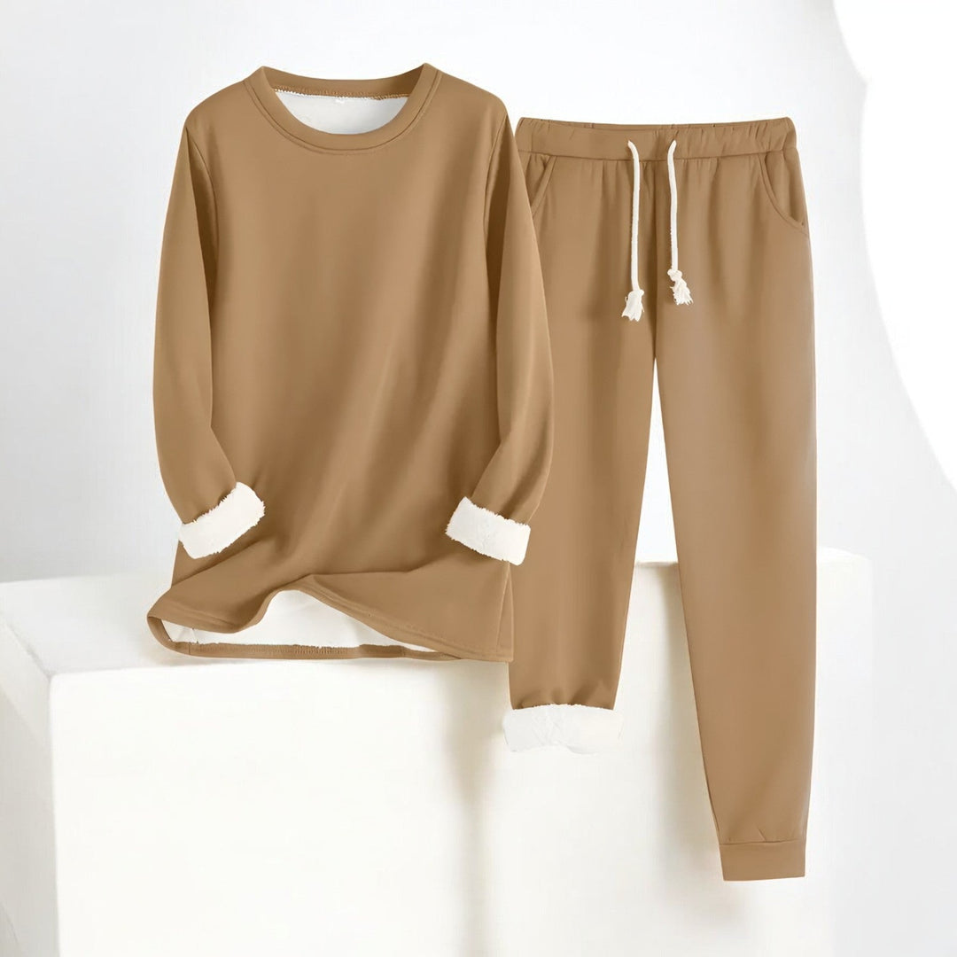 Avery Cozy Thermal Fleece Set — close-up view
