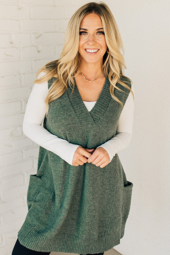 Scarlett Stylish Long Sweaters with Pocket — front view
