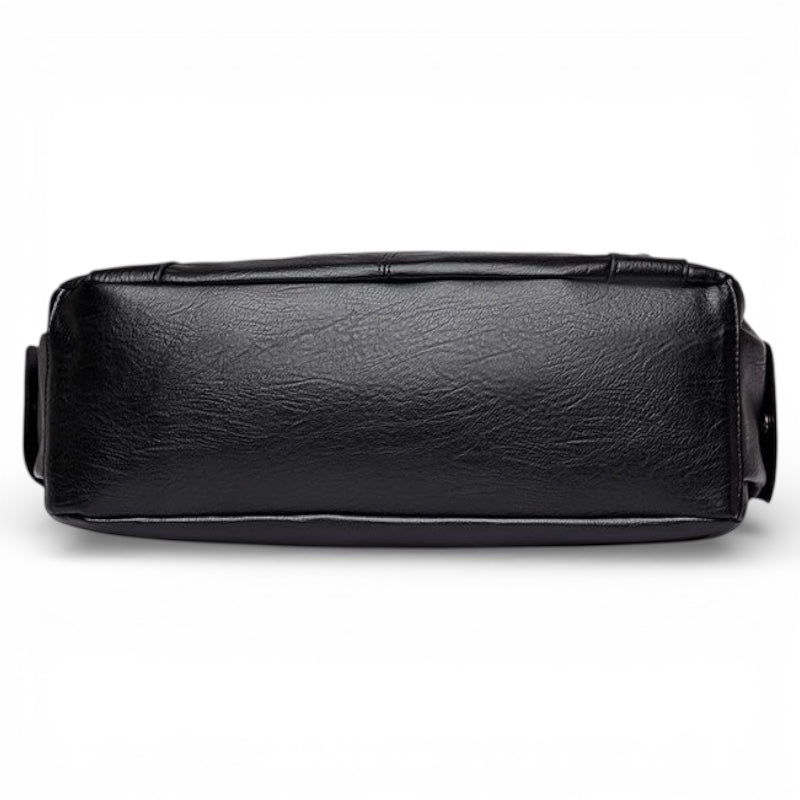 ARIA | Everyday Carryall Bag — women's bag, detail of the stitching and finish