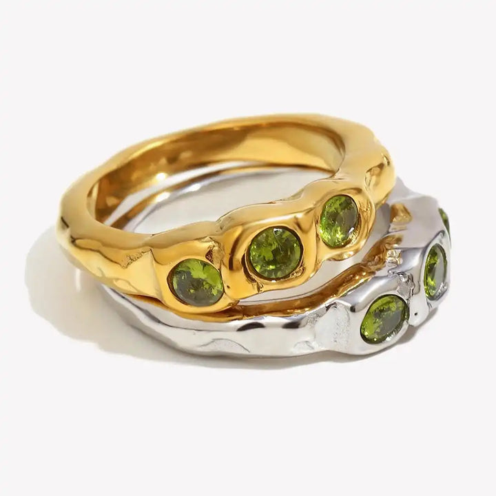 Main shot of the vintage golden inlaid gemstone ring