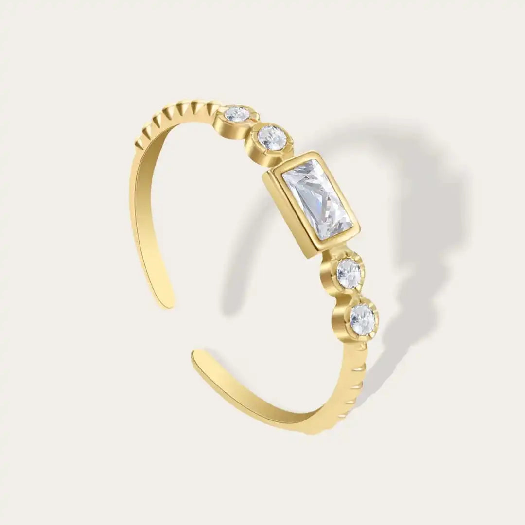 Ring displayed on a jewellery stand