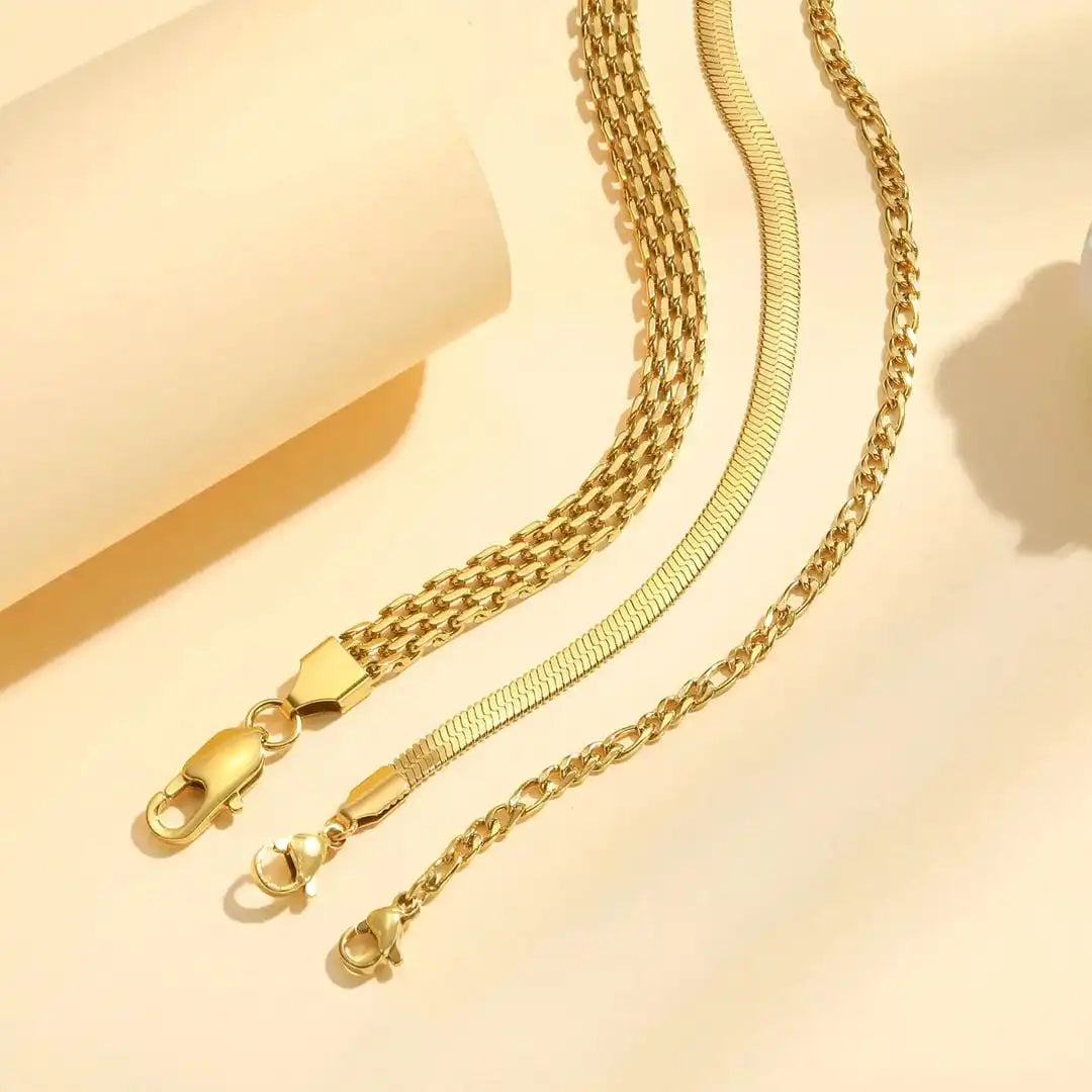 Set stacked and worn on a model's wrist