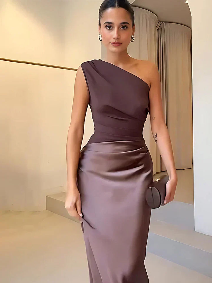 Sophia — side view