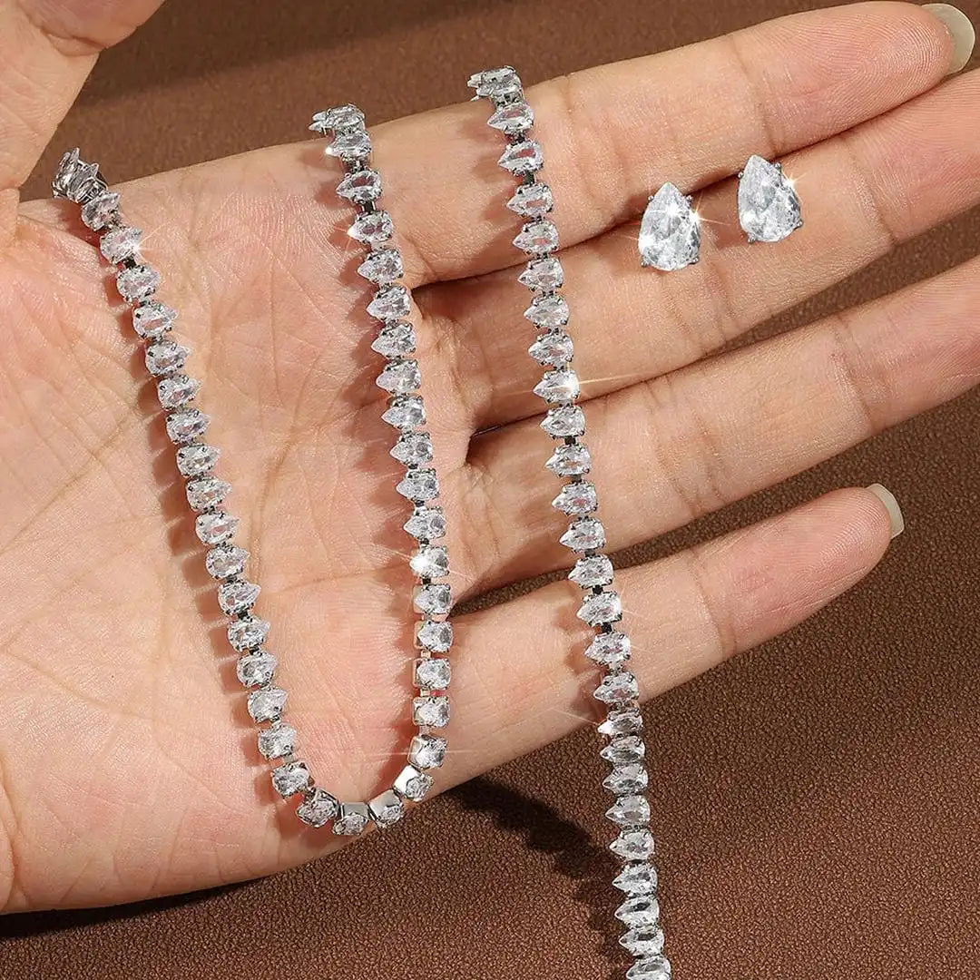 Top-down view of the set on a jewellery tray