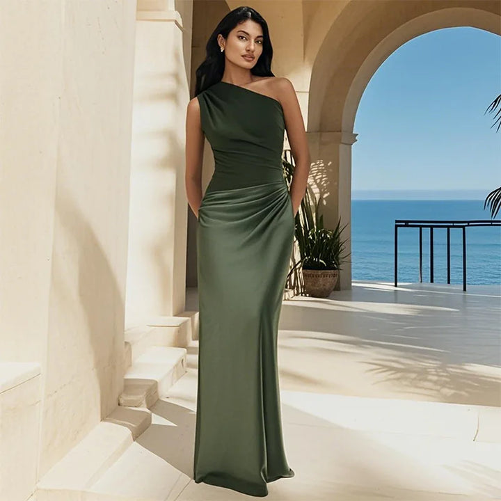 Sophia — full length view