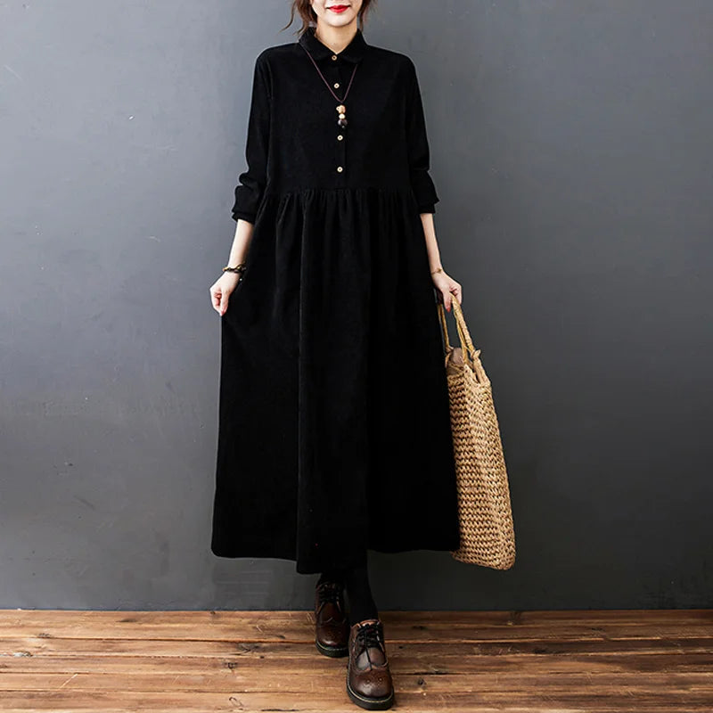 Evelyne shirt dress collar detail – button and neckline close-up