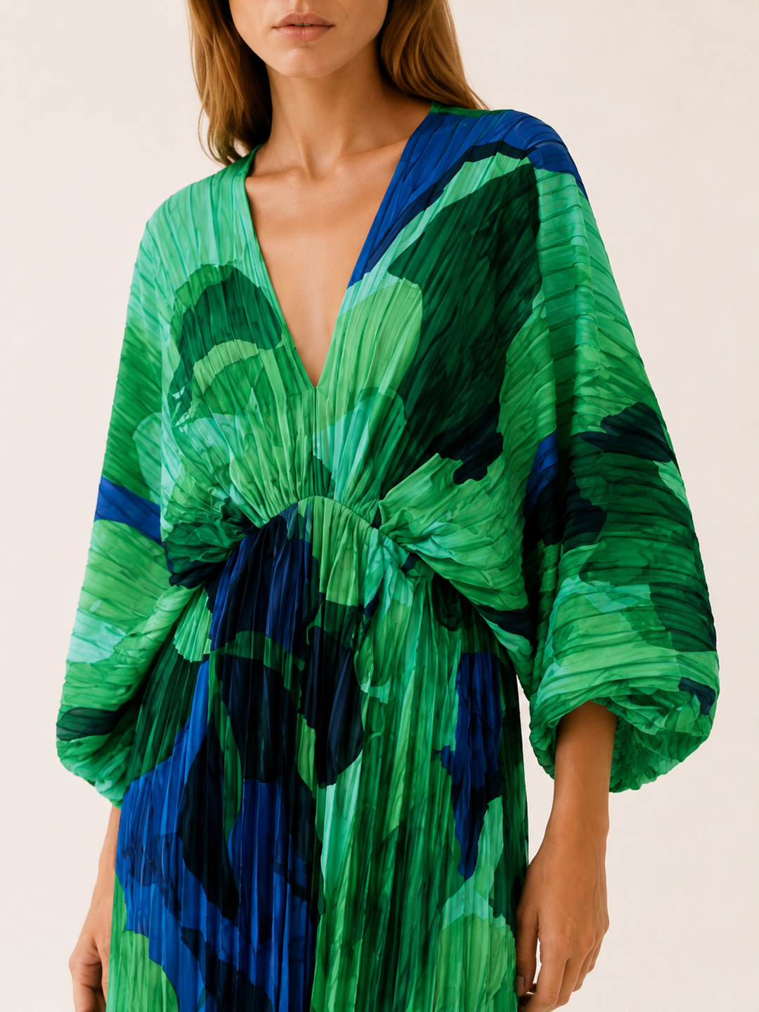 Green Printed Maxi Dress with V Neck and Pleated Finish – detail view