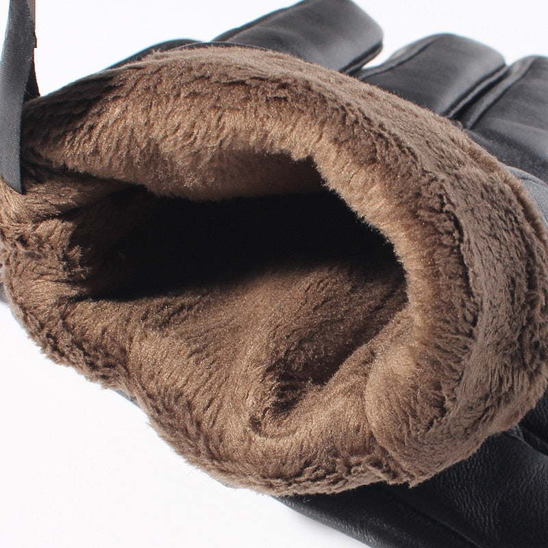 Close-up of the Vintage gloves' fleece lining