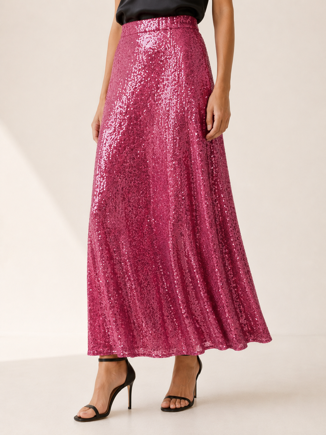 Silver Sequin Maxi Skirt with Elastic Waist – detail view
