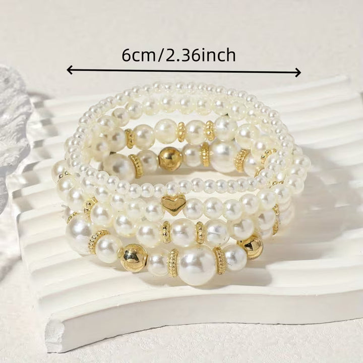 Detail of the clasps and bead spacing