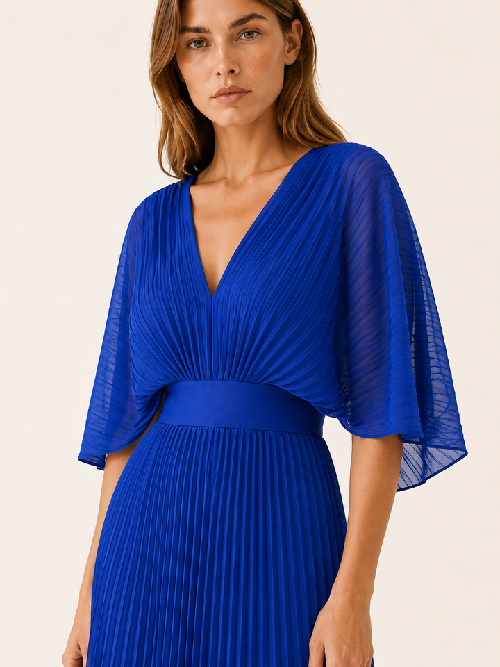 Blue Pleated Maxi Dress with V Neck – detail view