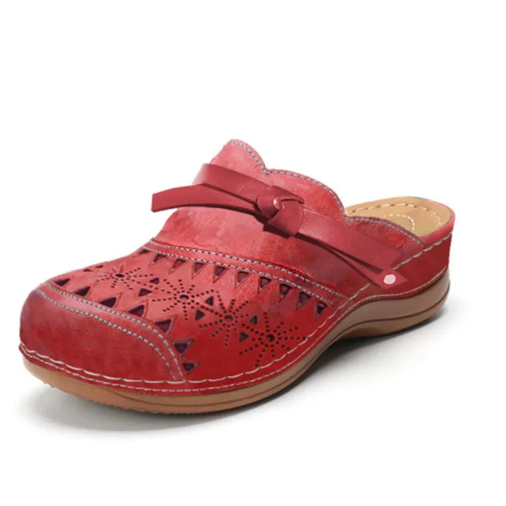 Lyra Orthopaedic Comfort Clogs — close-up detail