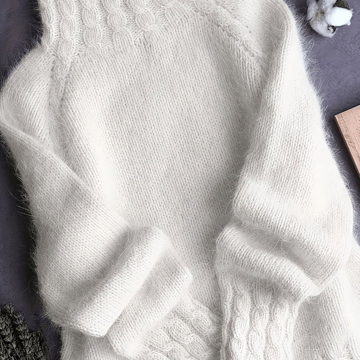 Marisienne | Women's Alpaca Wool Cable Knit Turtleneck Sweater