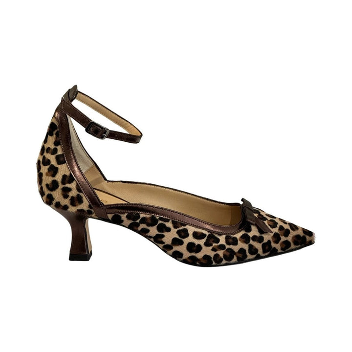 Leopard Print Decollete — close-up view