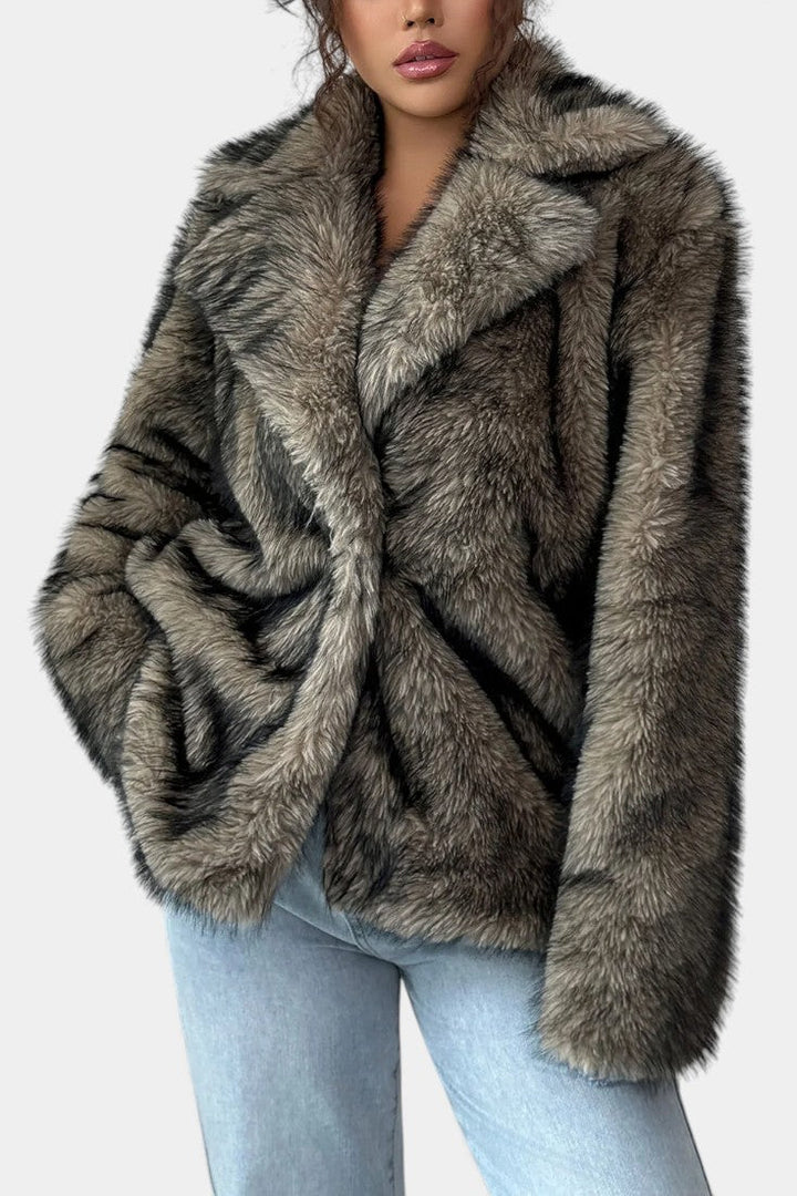 Vérène long faux fur coat front view model