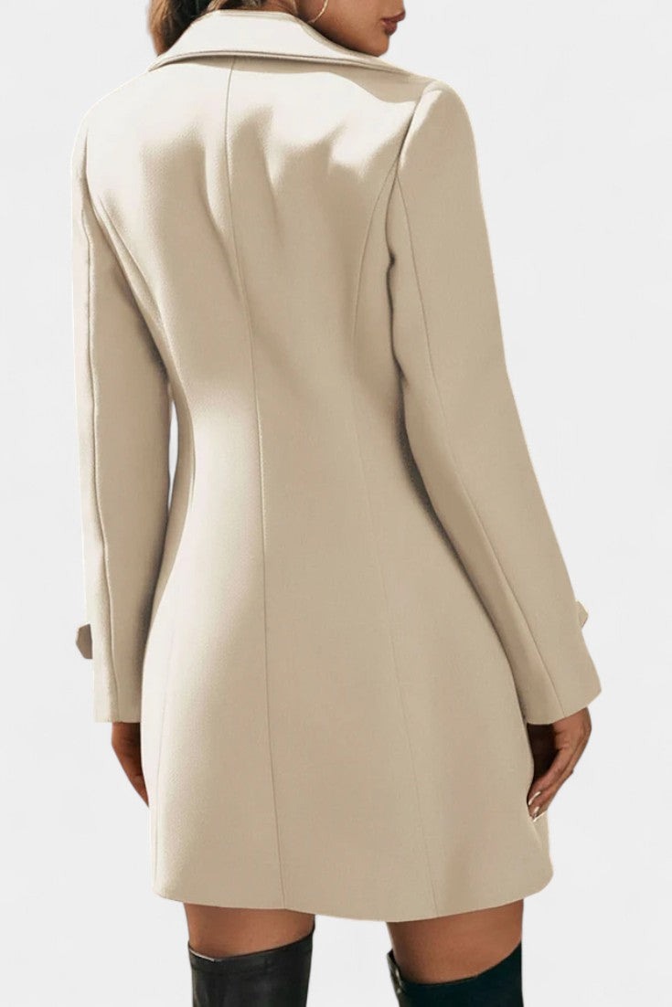Maïlys open coat belted style model pose