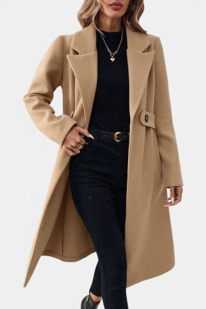 Hédia double-breasted coat in black front view