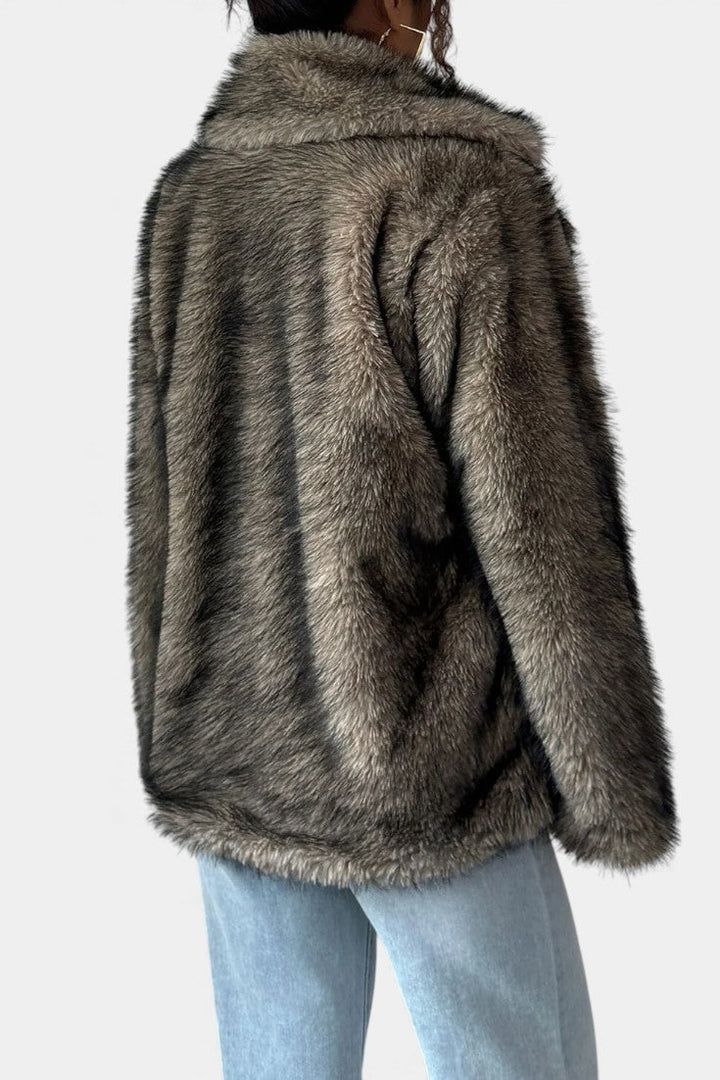 Vérène luxurious faux fur coat back view
